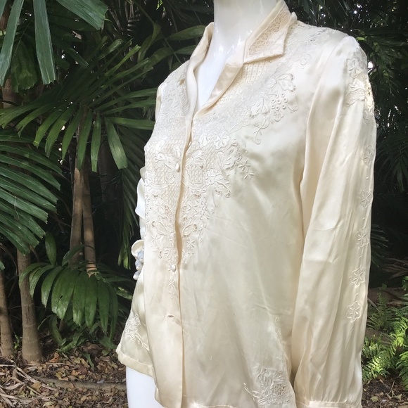 Vintage silk Chinese embroidered shirt - Picture 6 of 9